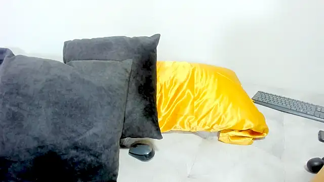 kaiagerbes3 Adlı Modelin Canlı XXX Sohbeti