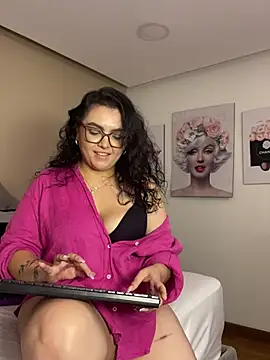 AlmaraRouge Chat XXX live