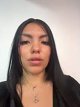 Show modela anntonellaamorettii na web-kameri