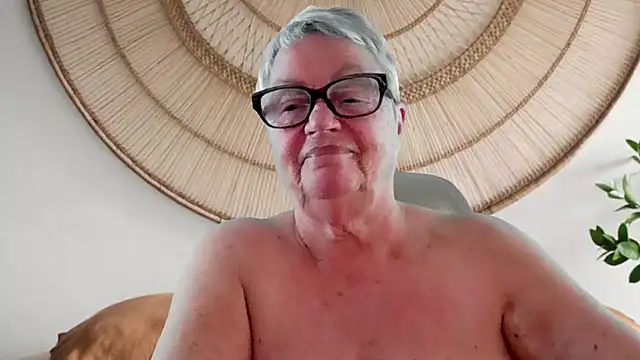 Show Webcam de Mystery-Grandmother