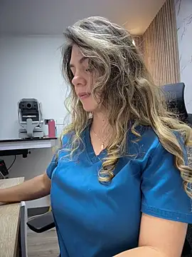 Webkamerová show alicee16