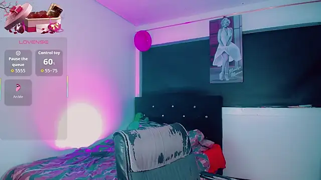 Kendall_hornyy: онлайн-секс-чат