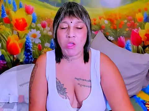 indianroxy Chat XXX live