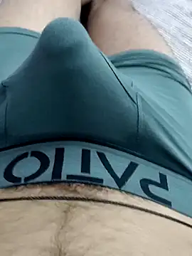 Rocky-badboy_cum4me Webcamshow