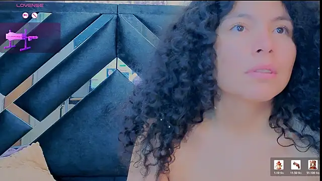 Zoe-yanin's Live XXX Chat