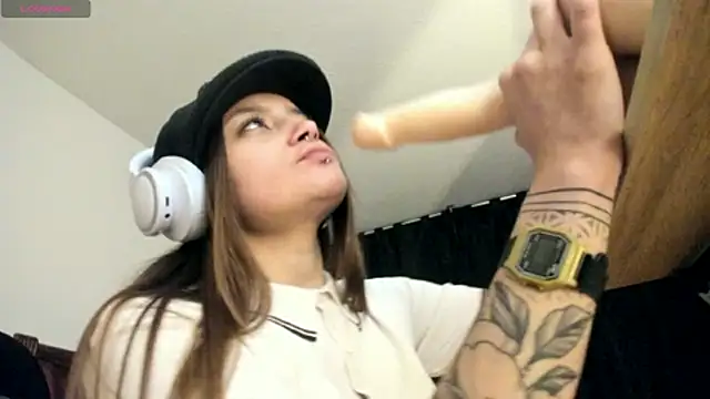 Hat_girl 现场XXX聊天