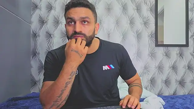 LeonidasKaiser 现场XXX聊天