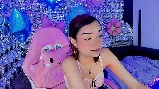 lala_cherry Adlı Modelin Canlı XXX Sohbeti