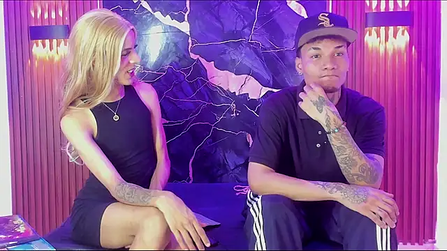 The_Temple_Of_Lust_: διαδικτυακό σόου στην κάμερα