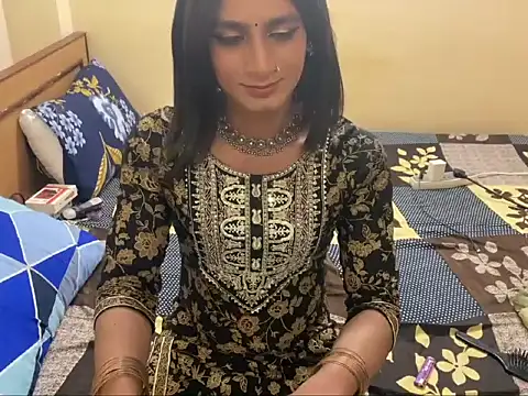 LuvLayla 在線直播表演