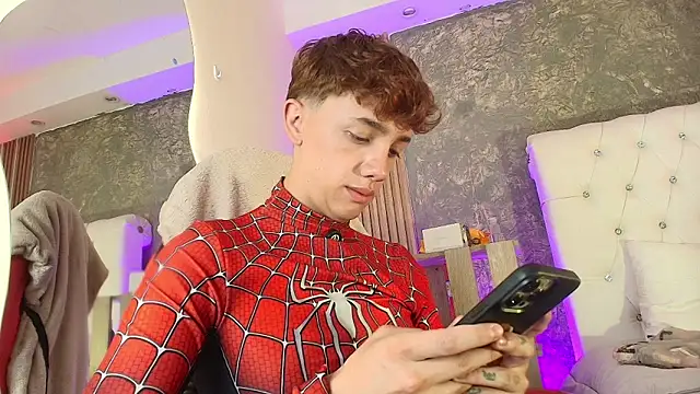 Tomy_Rox Live XXX Chat