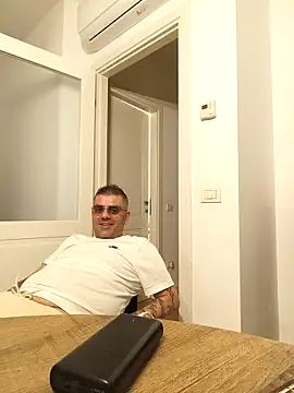 Lambe91 Live XXX Chat