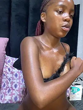 Littlebunny33 Pertunjukan Webcam