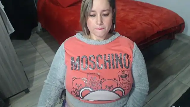 แชท XXX สดของ Brenda_bigtitis