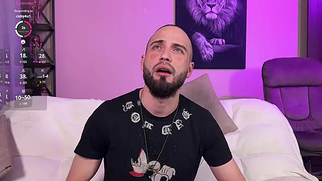 Show modela FireBeard_ na web-kameri