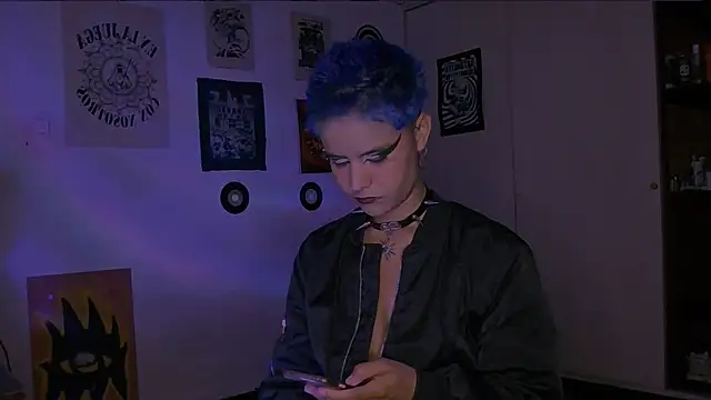 XXX chat uživo modela alex_one888