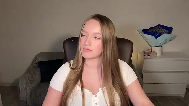 XXX chat uživo modela EvaMaddison