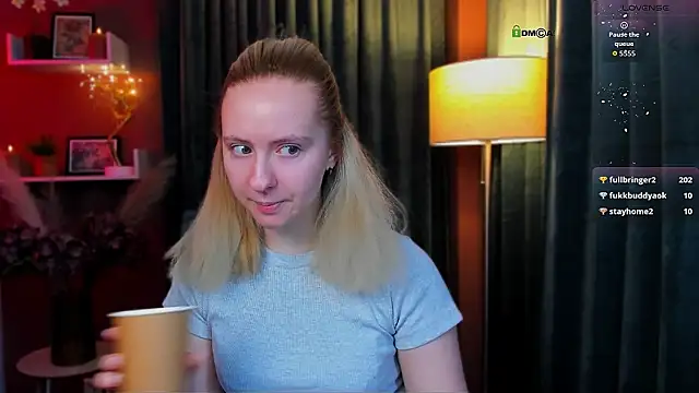 mila_glow1's Live XXX Chat