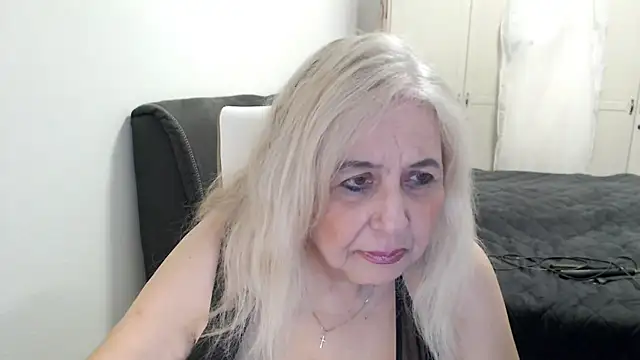 SusiLifeXXX Adlı Modelin Canlı XXX Sohbeti