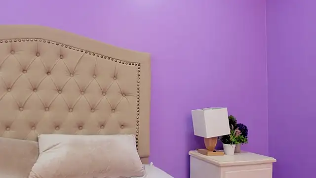 CynthiaMore's Live XXX Chat