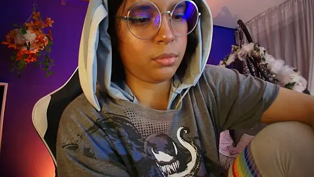 Онлайн чат XXX Emmapark_