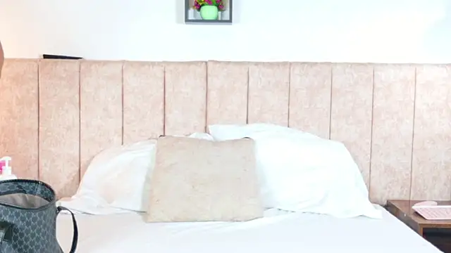 XXX chat uživo modela Daikihot