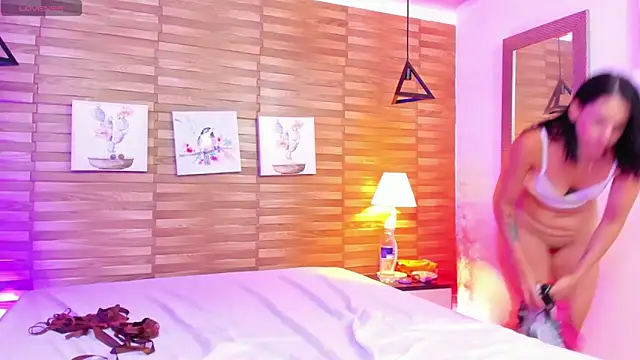 Mia_Sensation_ লাইভ XXX চ্যাট