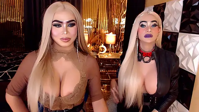 MonstrousCockDiva's Live XXX Chat