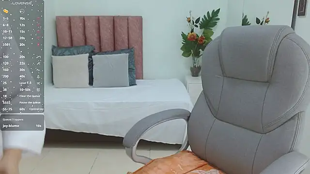 sophia_hadid Chat XXX in diretta