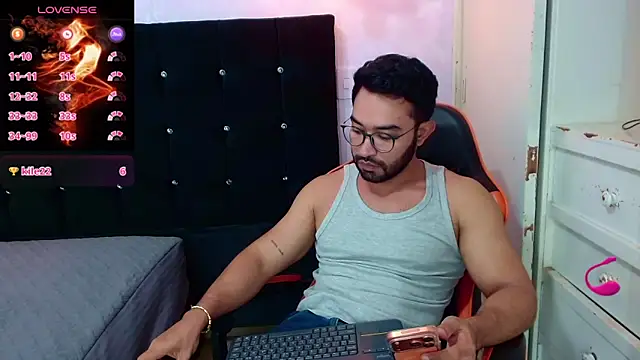 Pertunjukan Kamera Web IronBeard