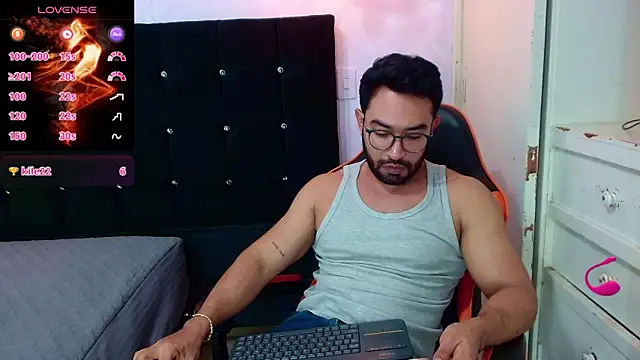 Pokazy przed kamerką – IronBeard