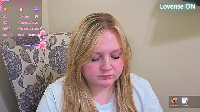 PhatAssBlond webkamerás műsora