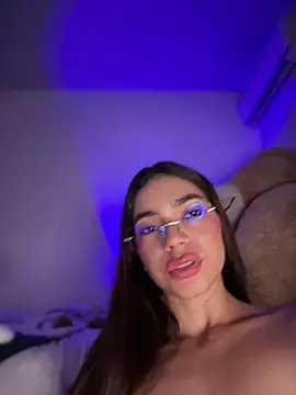 Eveliin_ruiz's Live XXX Chat