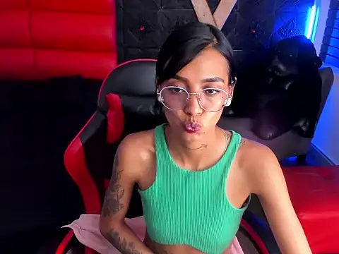 KarlaSlutSkinny__ Chat XXX live