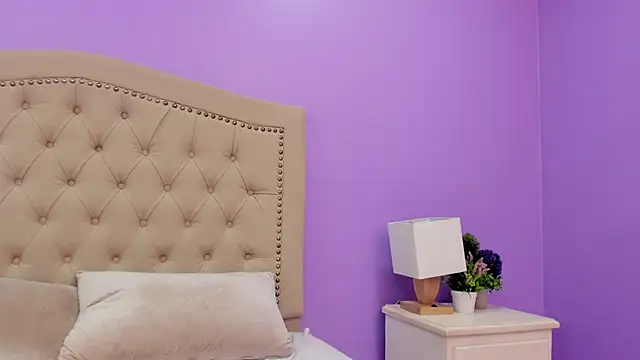 CynthiaMore live XXX chat