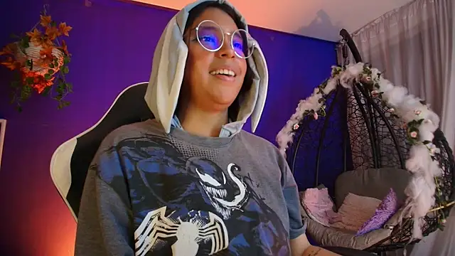 Chat XXX en directo de Emmapark_