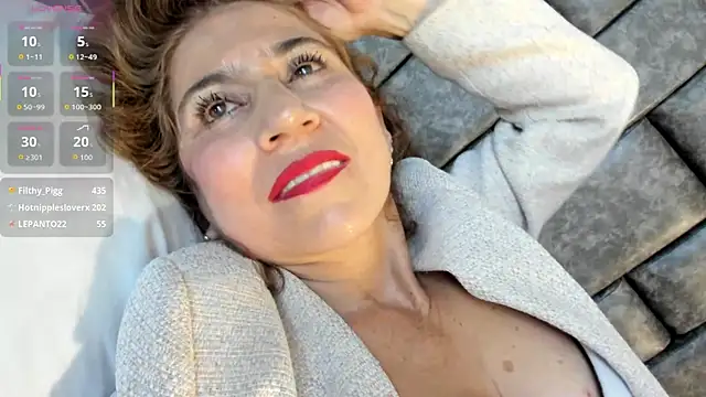 Matureyulyet 在線直播表演