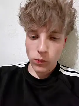 Czat XXX na żywo – Paradeevich_And