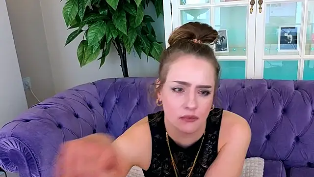 ToxikDoll 网络视讯表演