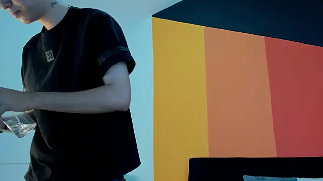 Rowan_Cley élő XXX-chatje