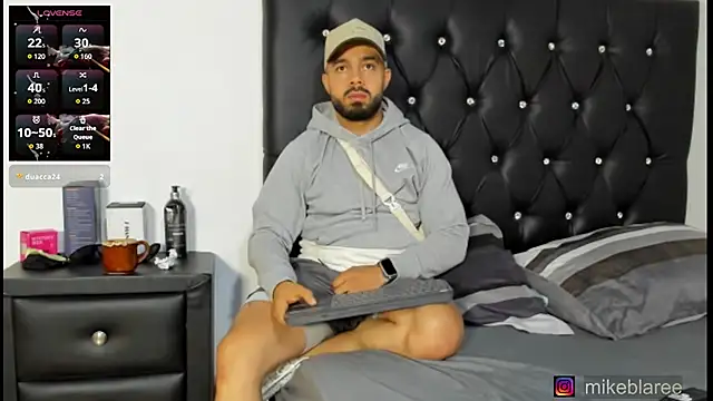 mikeblaree Chat XXX live