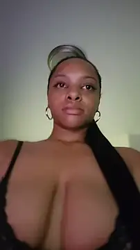 cnc_cutiexx webkamerás műsora