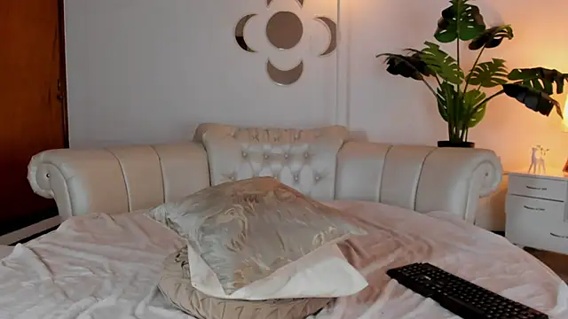 โชว์เว็บแคมของ Abbie_Jones18