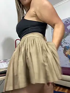 Chatroom XXX en direct de DulceRodriguez1