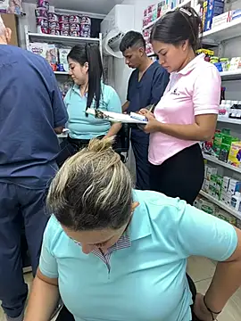 kandalove: διαδικτυακό σόου στην κάμερα