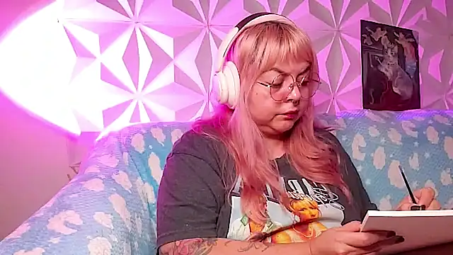 Satyn_doll webcam show