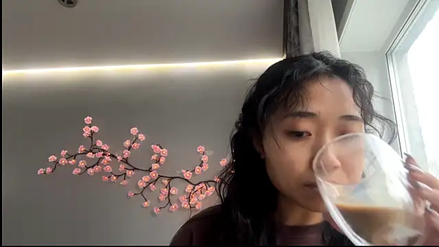 SweetMiaXO's Live XXX Chat