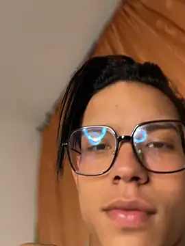 Chat +18 de Andres_boy252 ao vivo