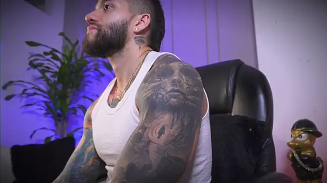 Frank_Farrell Chat XXX live