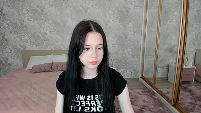 VioletHarme's Live XXX Chat